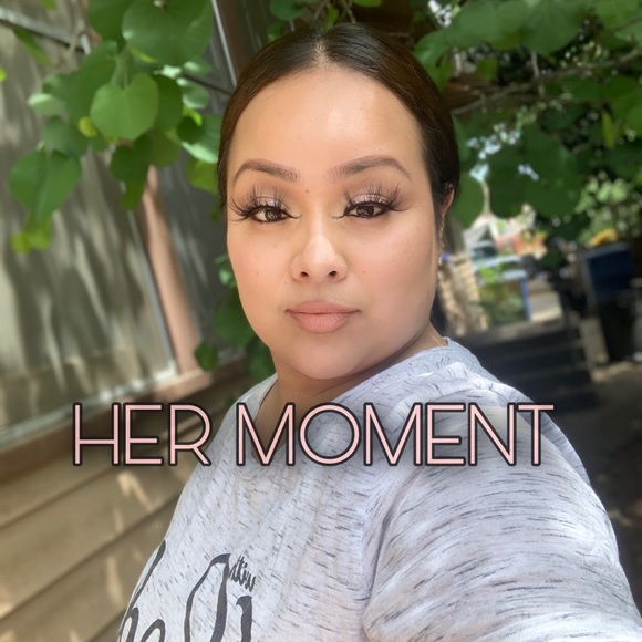 Lashes - Picture 8 of 9